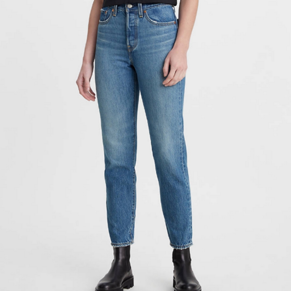 Levi's Wedgie Women's Jeans Size 26, Wash: Athens Shut It